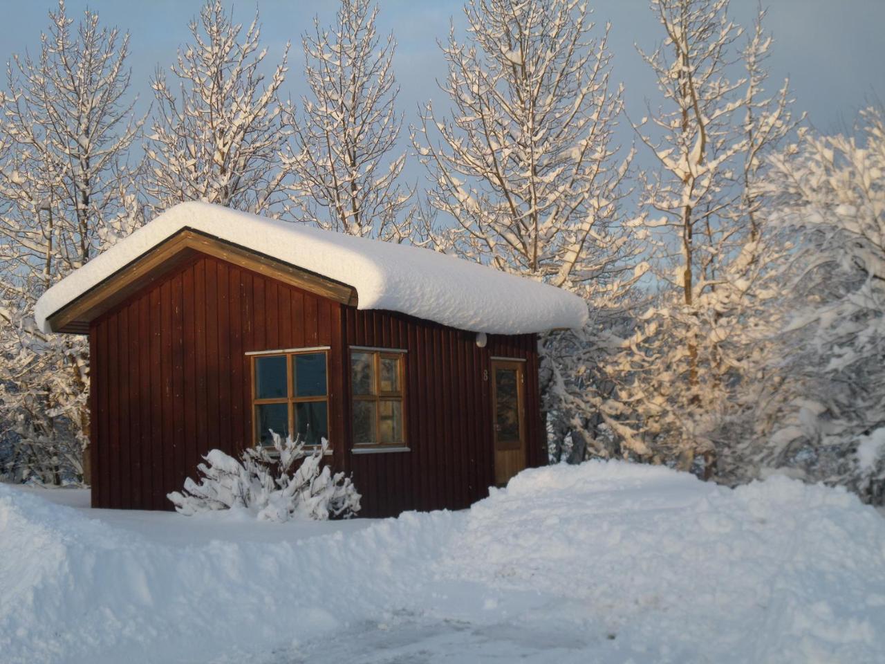 Guesthouse Petursborg Akureyri Buitenkant foto